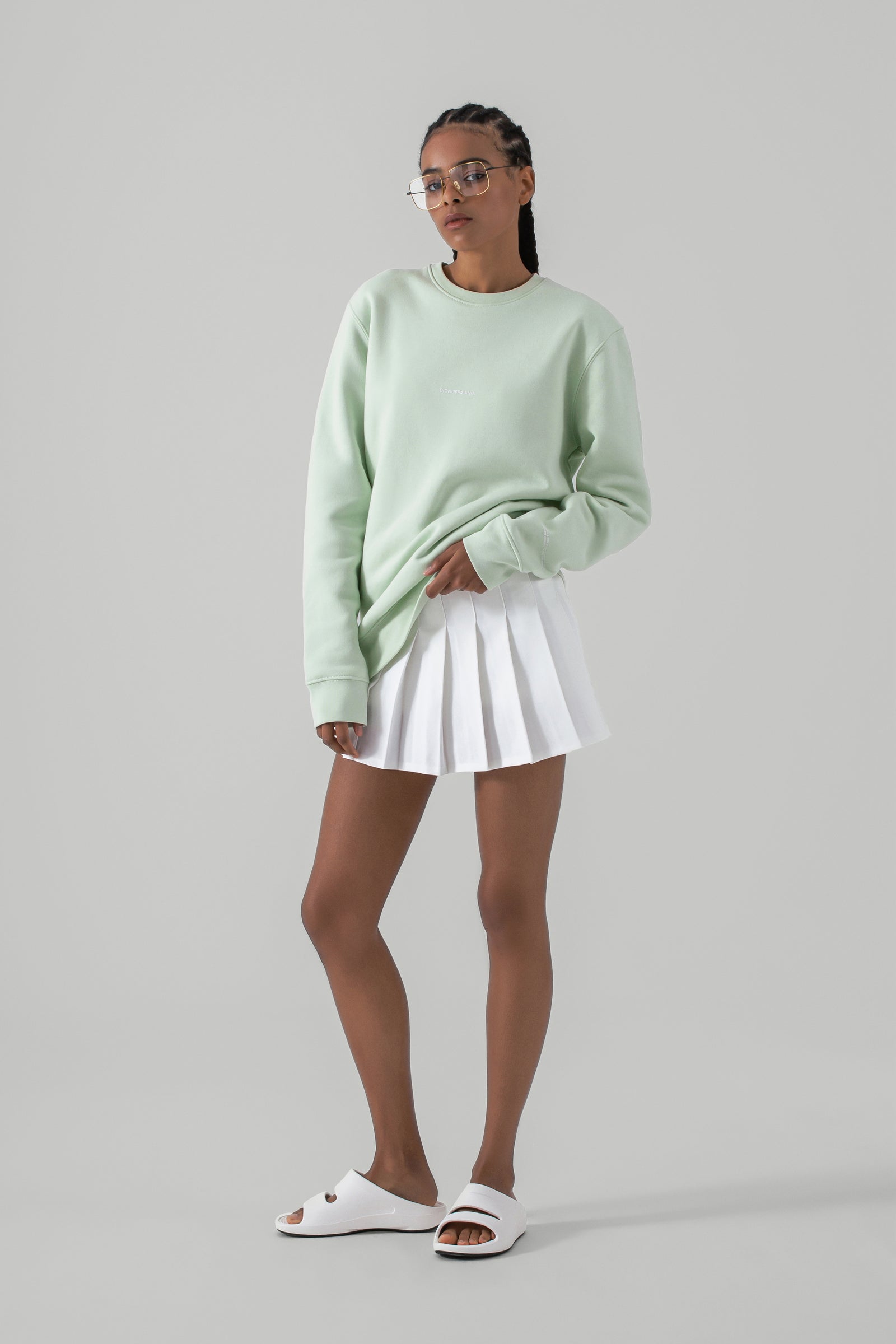 THE MIND BODY EARTH SWEATSHIRT