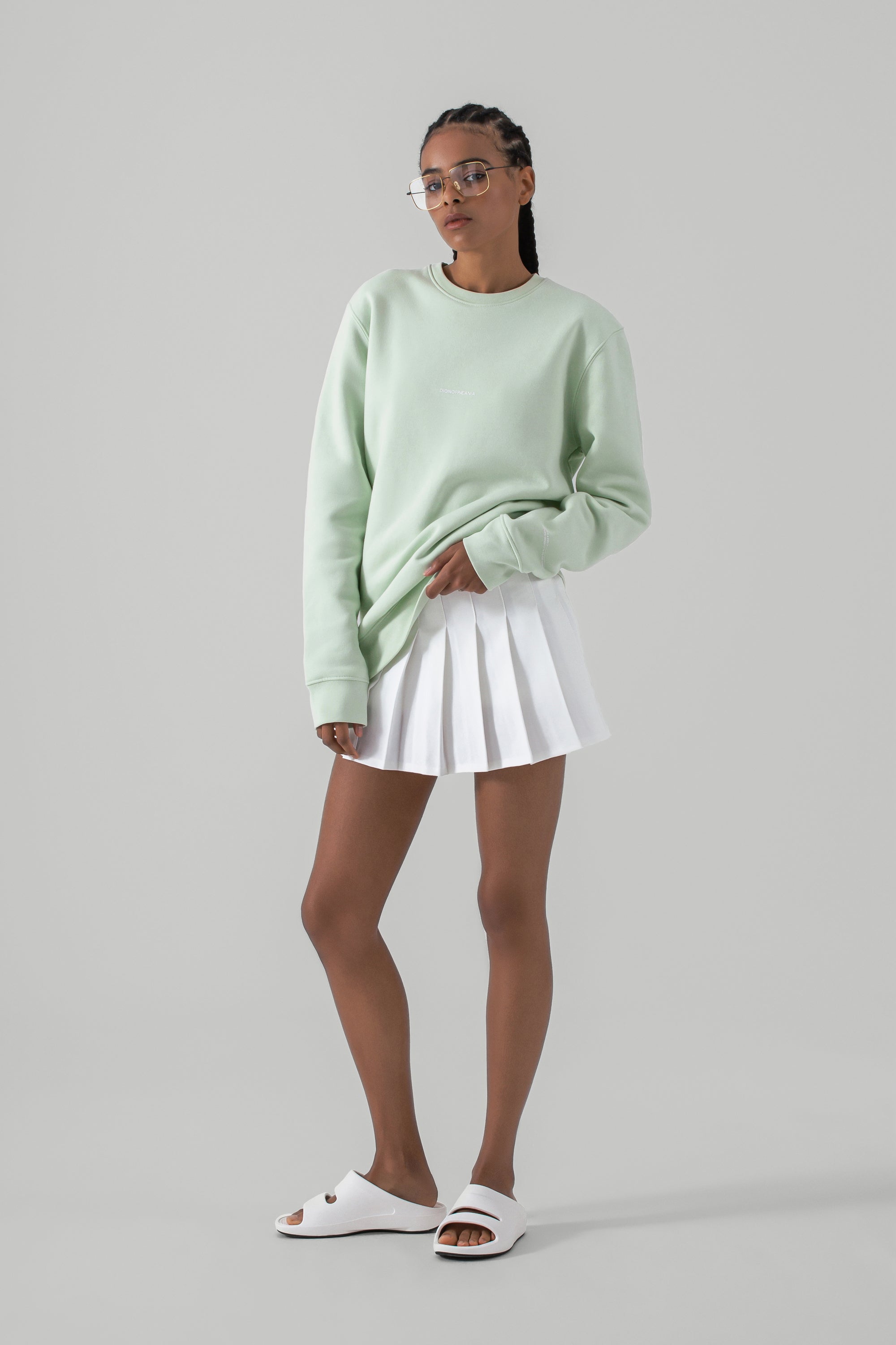 THE MIND BODY EARTH SWEATSHIRT